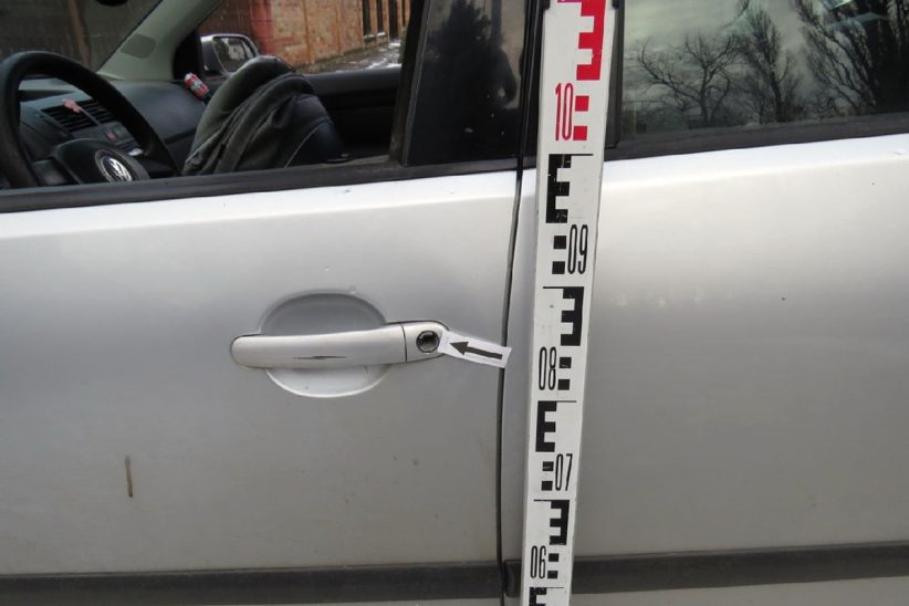 feltört több autót Gyulán