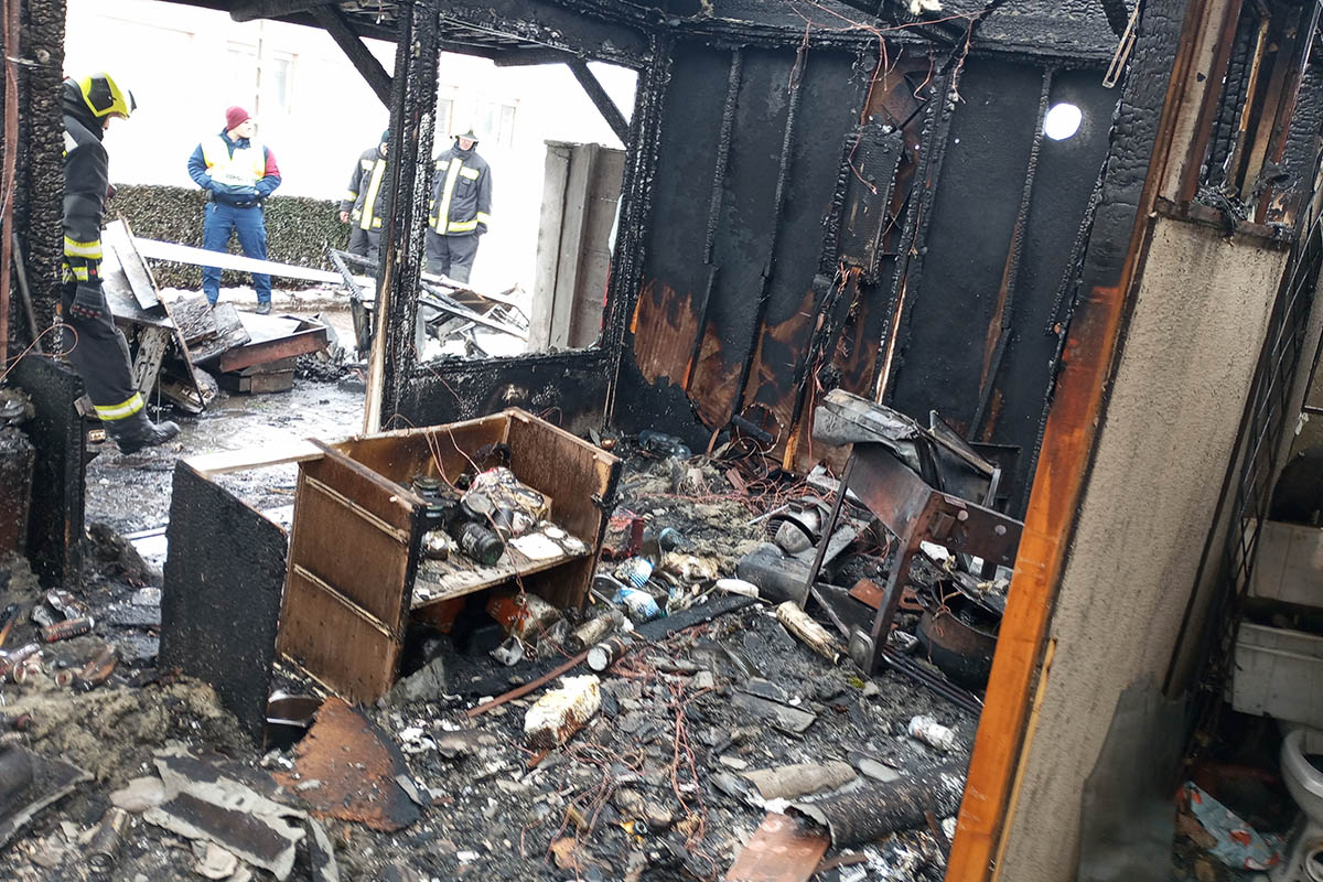 kigyulladt lángosozó Sarkadon