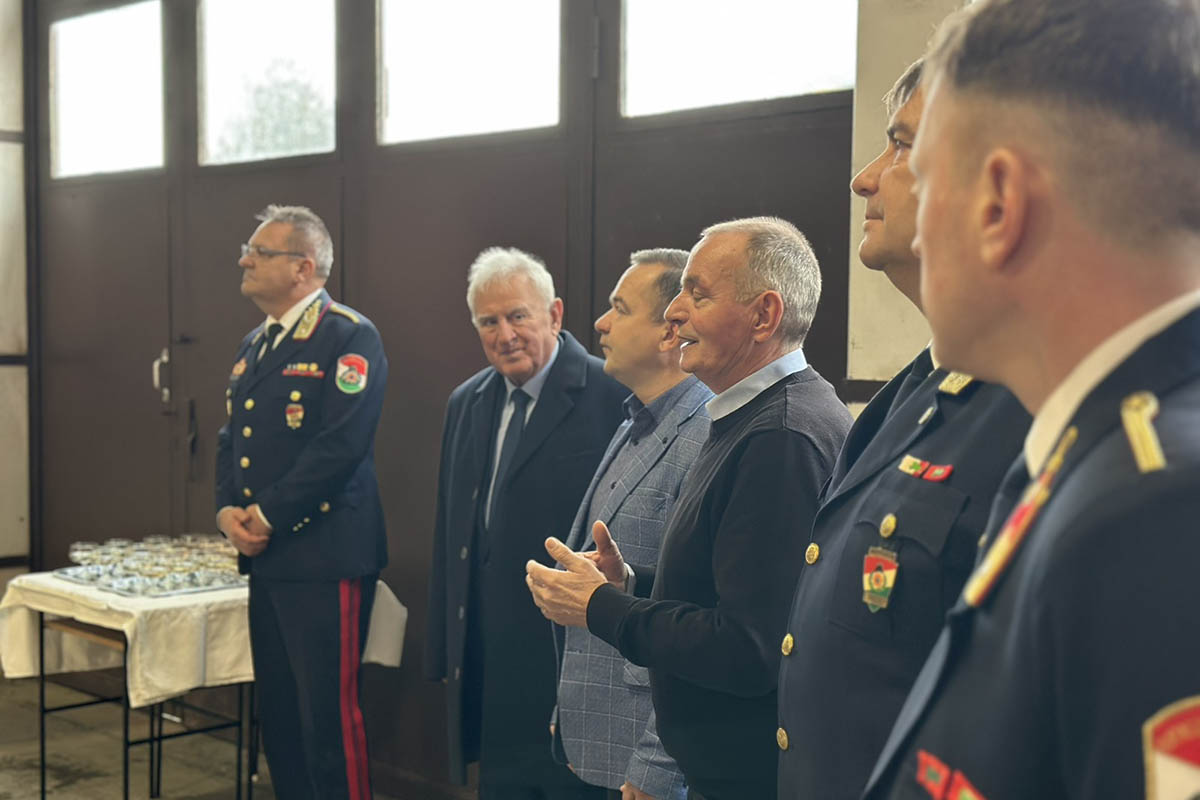 Új tűzoltóautó szeghalmon