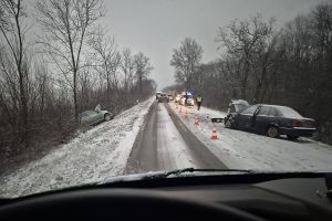 Frontális baleset történt Doboz és Sarkad között