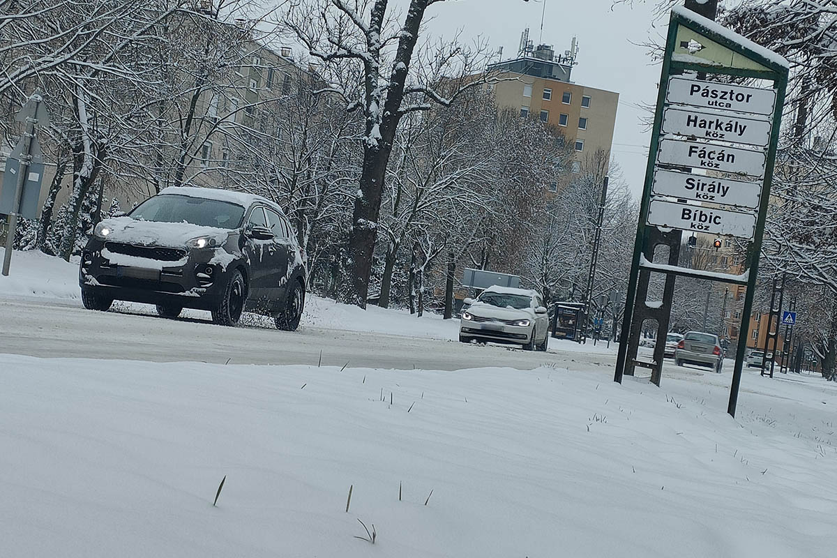 Hófúvás miatt citromsárga figyelmeztetés van érvényben Békés vármegyében is