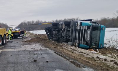 kamion baleset 44-es