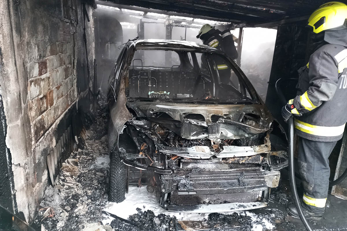 kigyulladt melléképület Gyulán