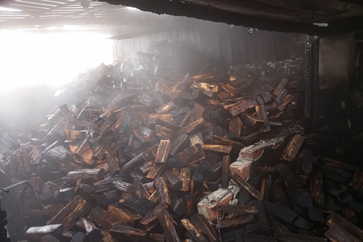 kigyulladt melléképület Gyulán