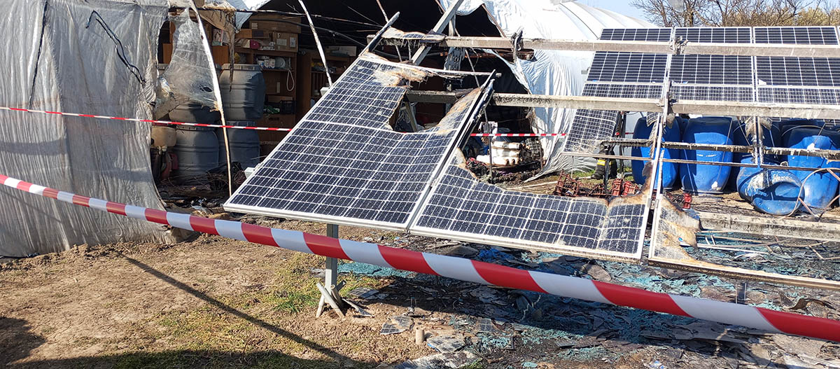 kigyulladt napelem Gyulán