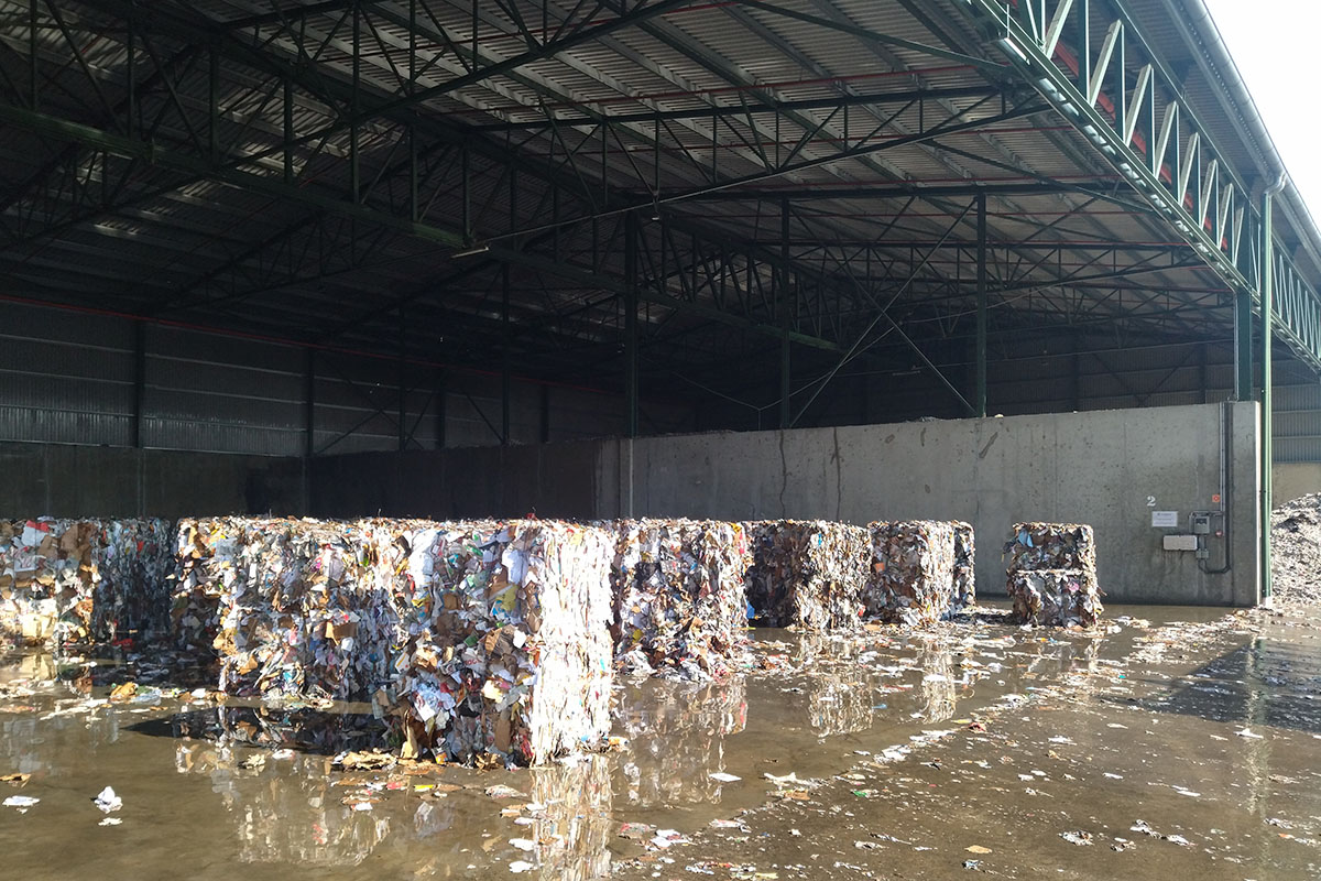 tűz ütött ki békéscsabai üzemben