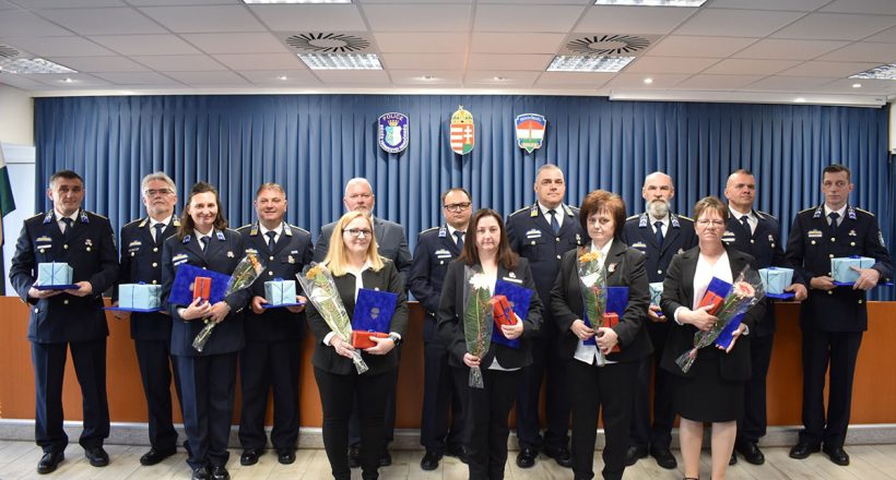 Elismeréseket kaptak a Békés vármegyei rendőrök