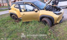 Két személygépkocsi ütközött össze az Orosházi úton