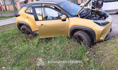 Két személygépkocsi ütközött össze az Orosházi úton