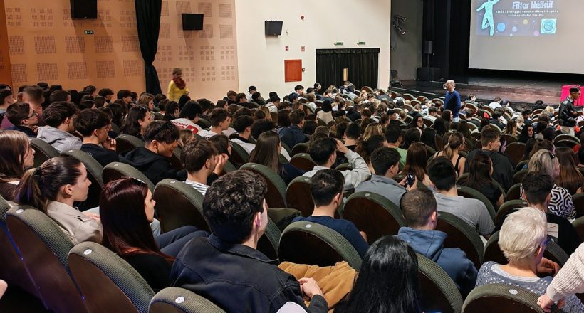 Interaktív drogprevenciós nap Szarvason