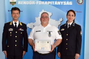 iskolaőr kitüntetés