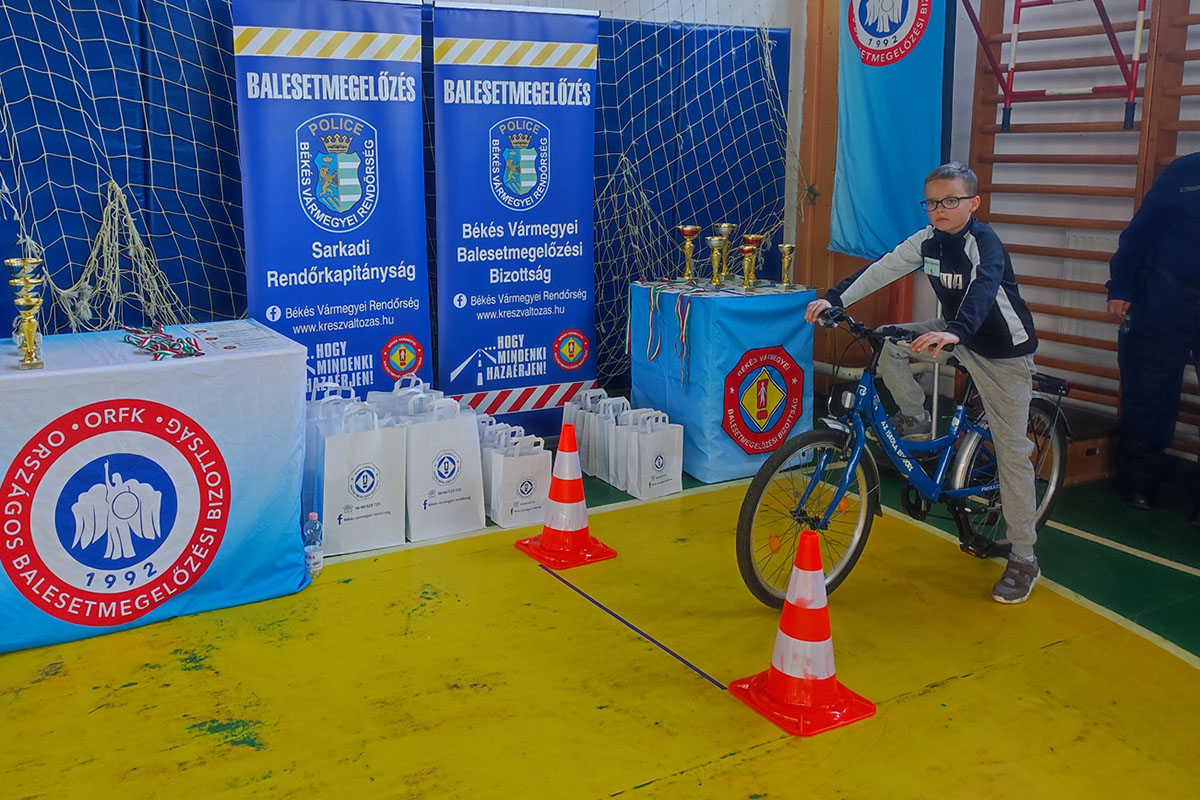 kerékpáros verseny sarkadon