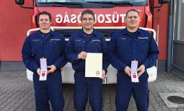 Szolgálati elismerések Szarvason: díjazták a tűzoltókat