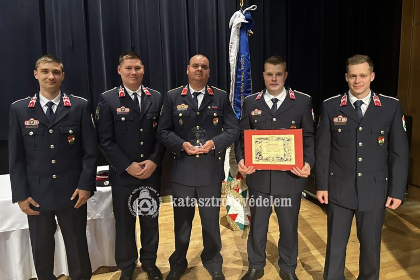 tűzoltók kitüntetés