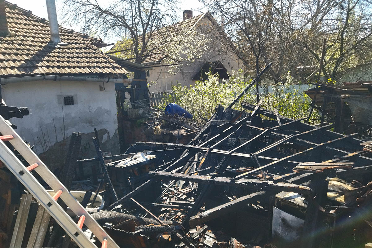 Kigyulladt egy kamra Békésen