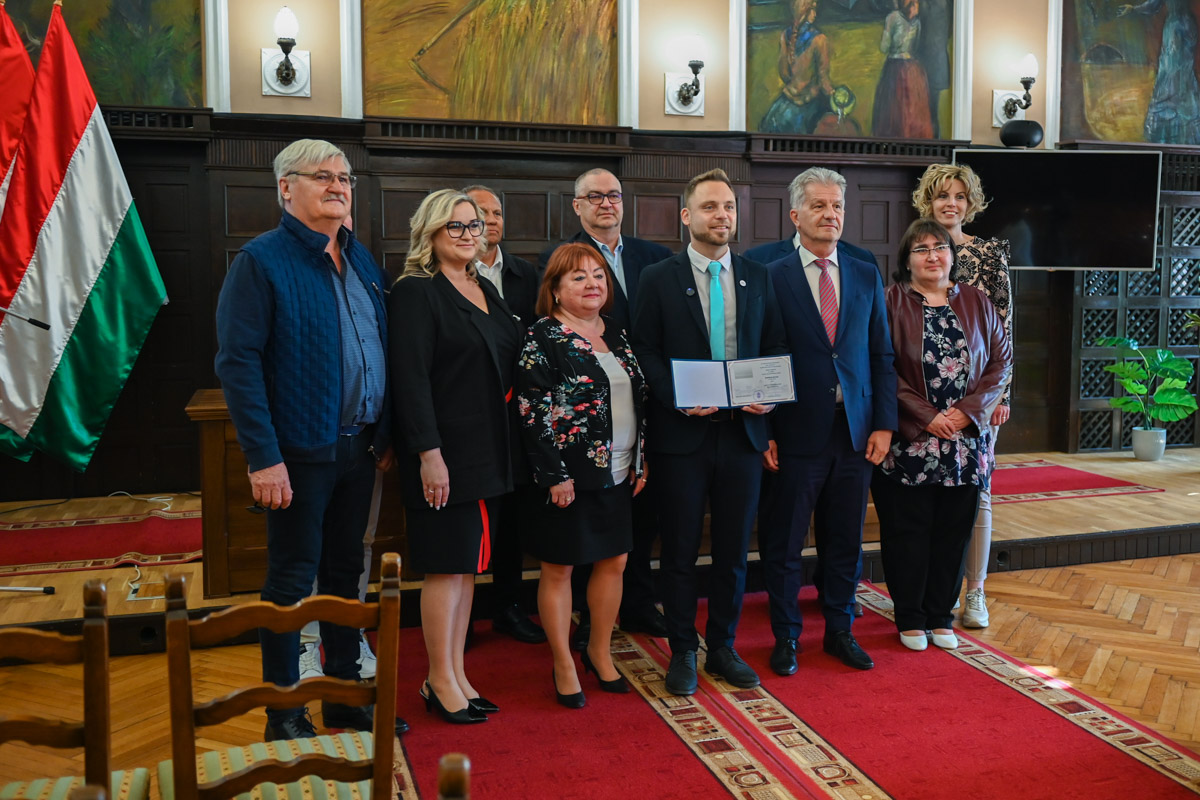 Bodóczi István átvette képviselői megbízólevelét Békéscsabán