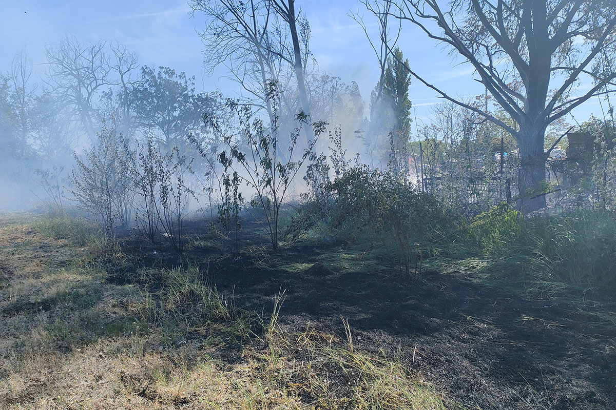 kigyulladt szeméttelep Békéscsabán