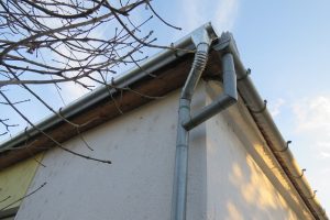 Idős házaspárt csaptak be házalók Békéscsabán