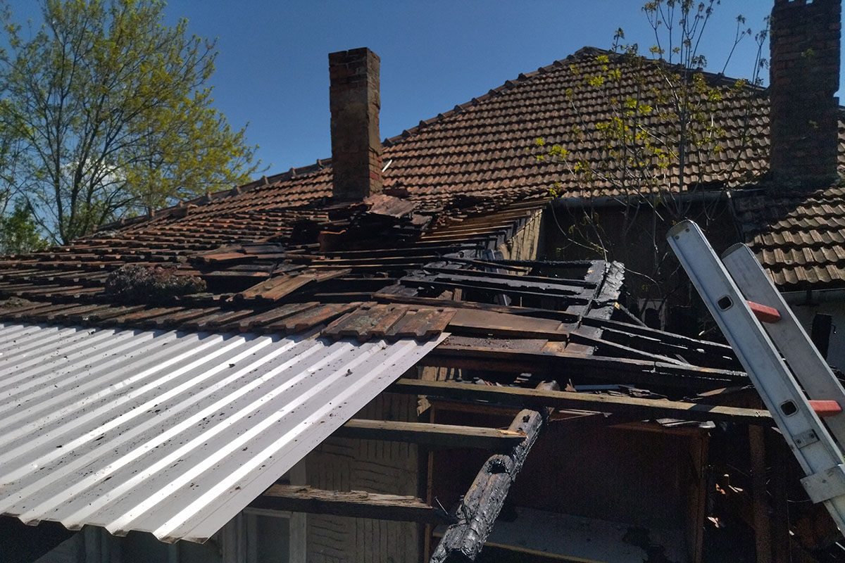 Kigyulladt egy kamra Békésen