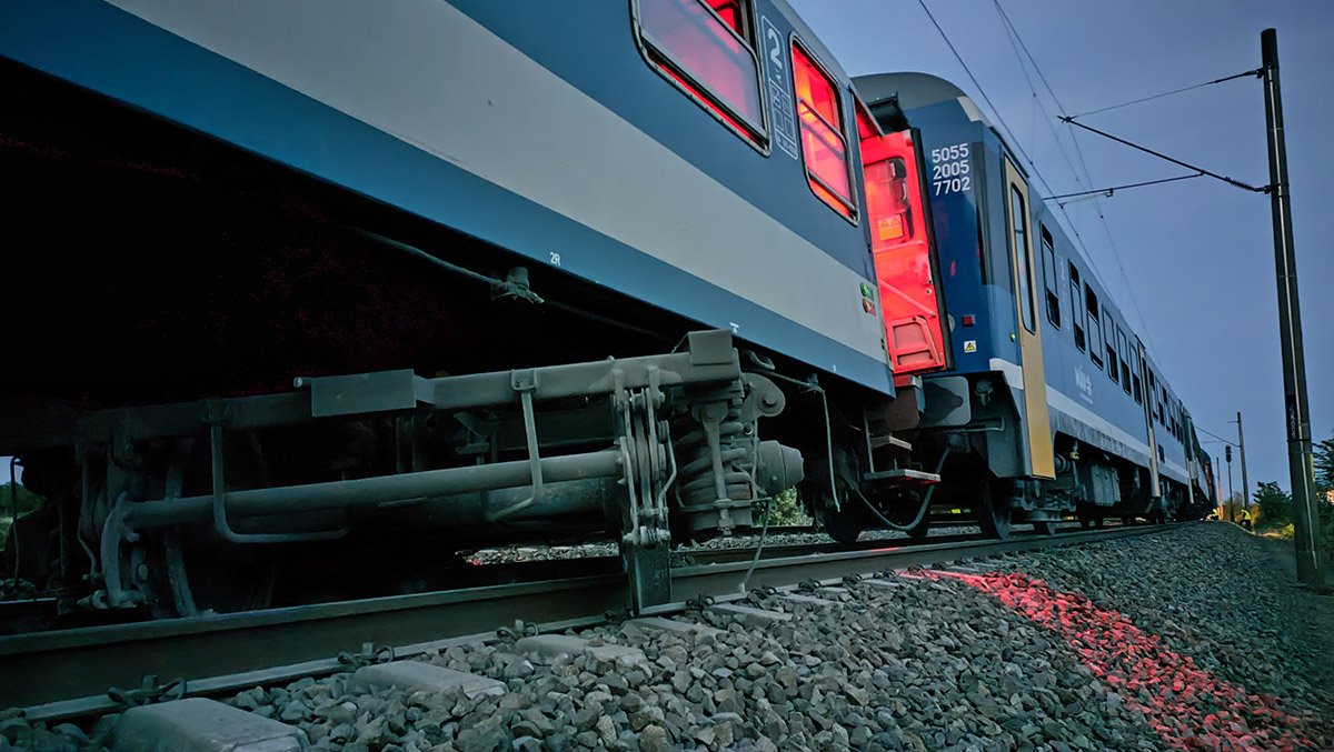 kisiklott a Békés Intercity