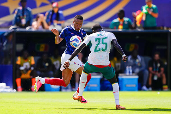 Mbappé duplájával nyert Franciaország Szenegál ellen