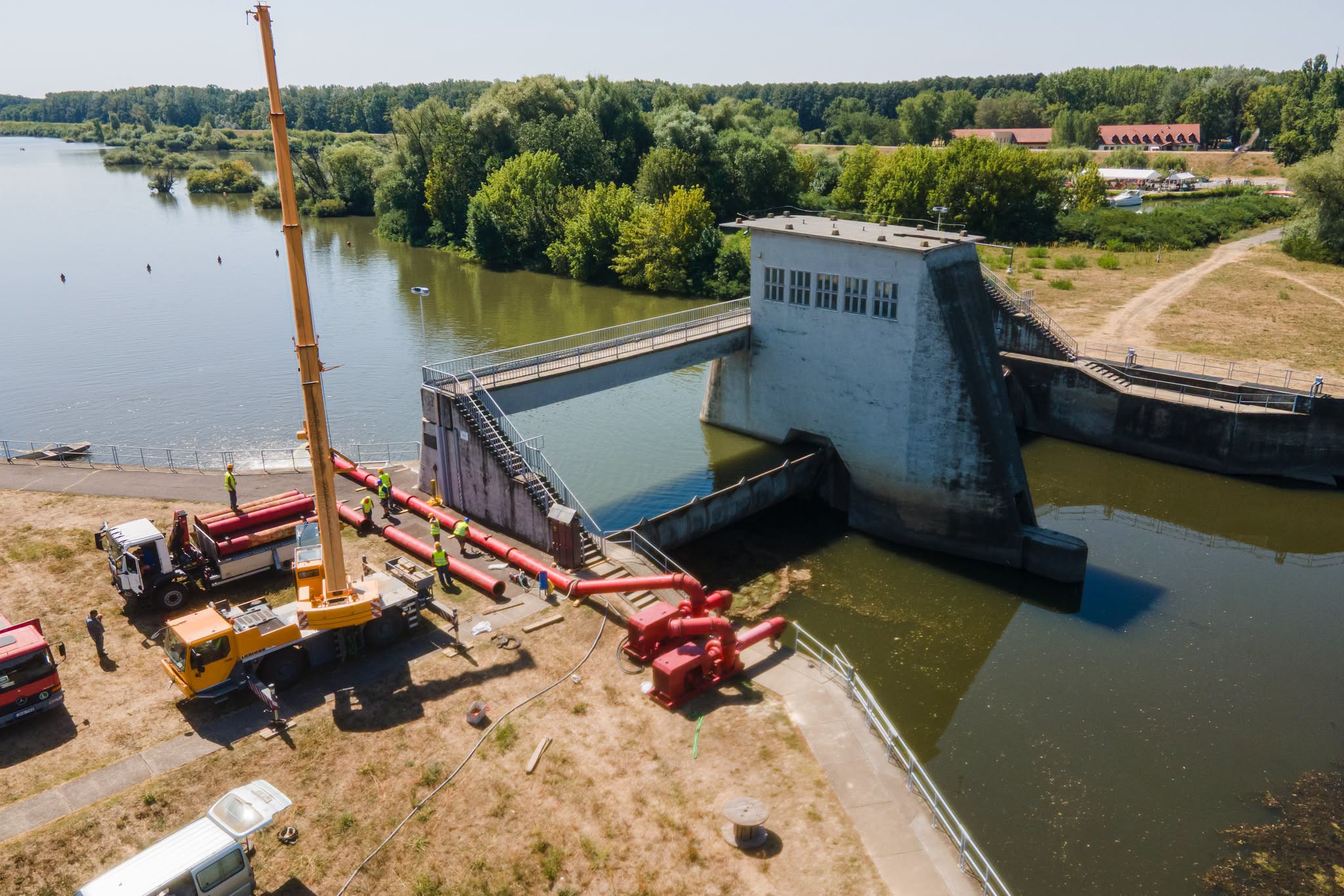 vízpótlási beavatkozás a Békési duzzasztónál