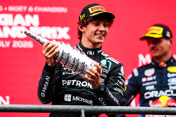 Mercedes-siker Spában: Antonelli nyerte a Belga Nagydíjat
