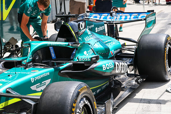 Űrhajós a paddockban! Kapu Tibor elárulta, beülne-e egy F1-es autóba