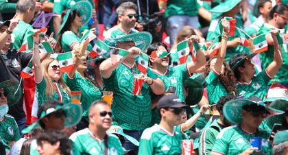 Ecuadort legyőzve negyven év után nyert kieséses meccset Mexikó
