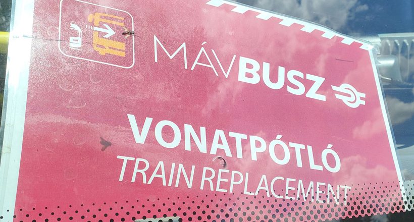 pótlóbusz, mávbusz, máv