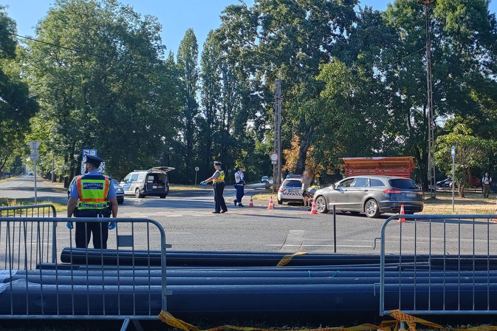 robogó és személyautó ütközött Békéscsabán