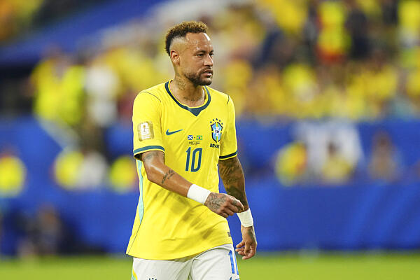 Neymar bejelentette visszavonulását a brazil válogatottól