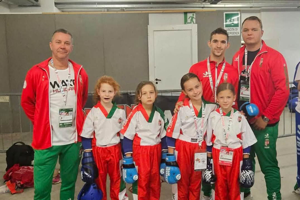Világbajnok lett a csabai kick-bokszoló lányok csapata Jesolóban!