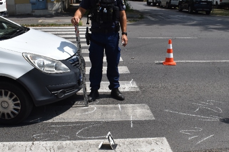 A zebrán ütöttek el egy nőt Békéscsabán, súlyosan megsérült