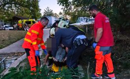 bajba jutott idős hármas körösön